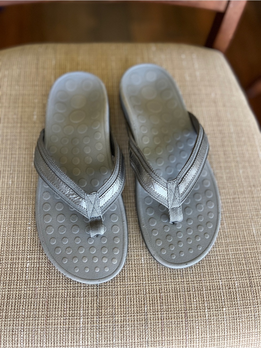 Orthaheel Vionic tide sandals